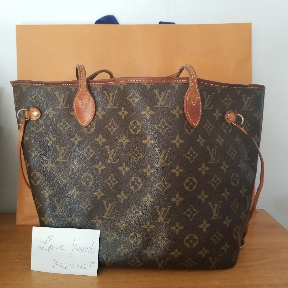 SOLD!!!Authentic Louis Vuitton Neverful MM